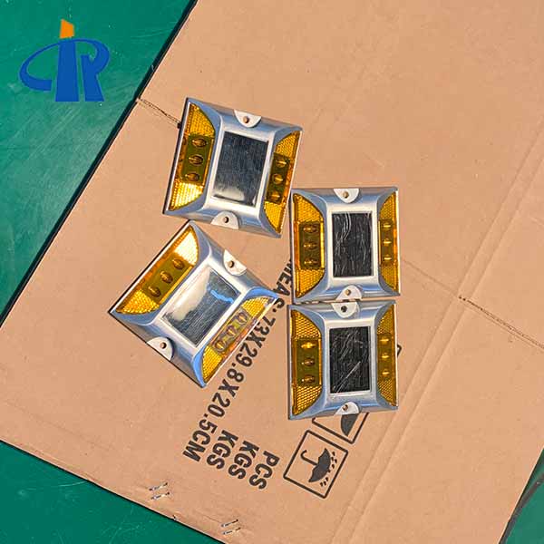 <h3>Driveway Solar Road Markers Heavy Duty Cat Eyes</h3>
